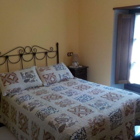Ruenes Apartamentos Rurales La Husteriza מראה חיצוני תמונה