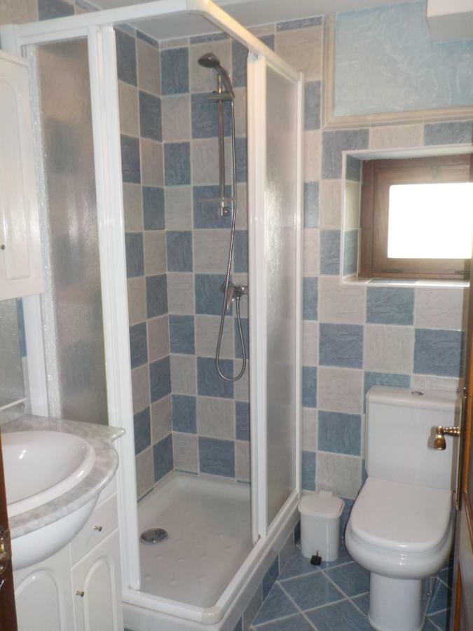 Ruenes Apartamentos Rurales La Husteriza מראה חיצוני תמונה